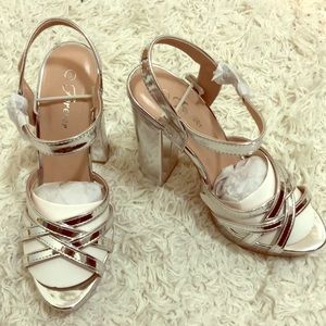 Silver heels size 9 - new